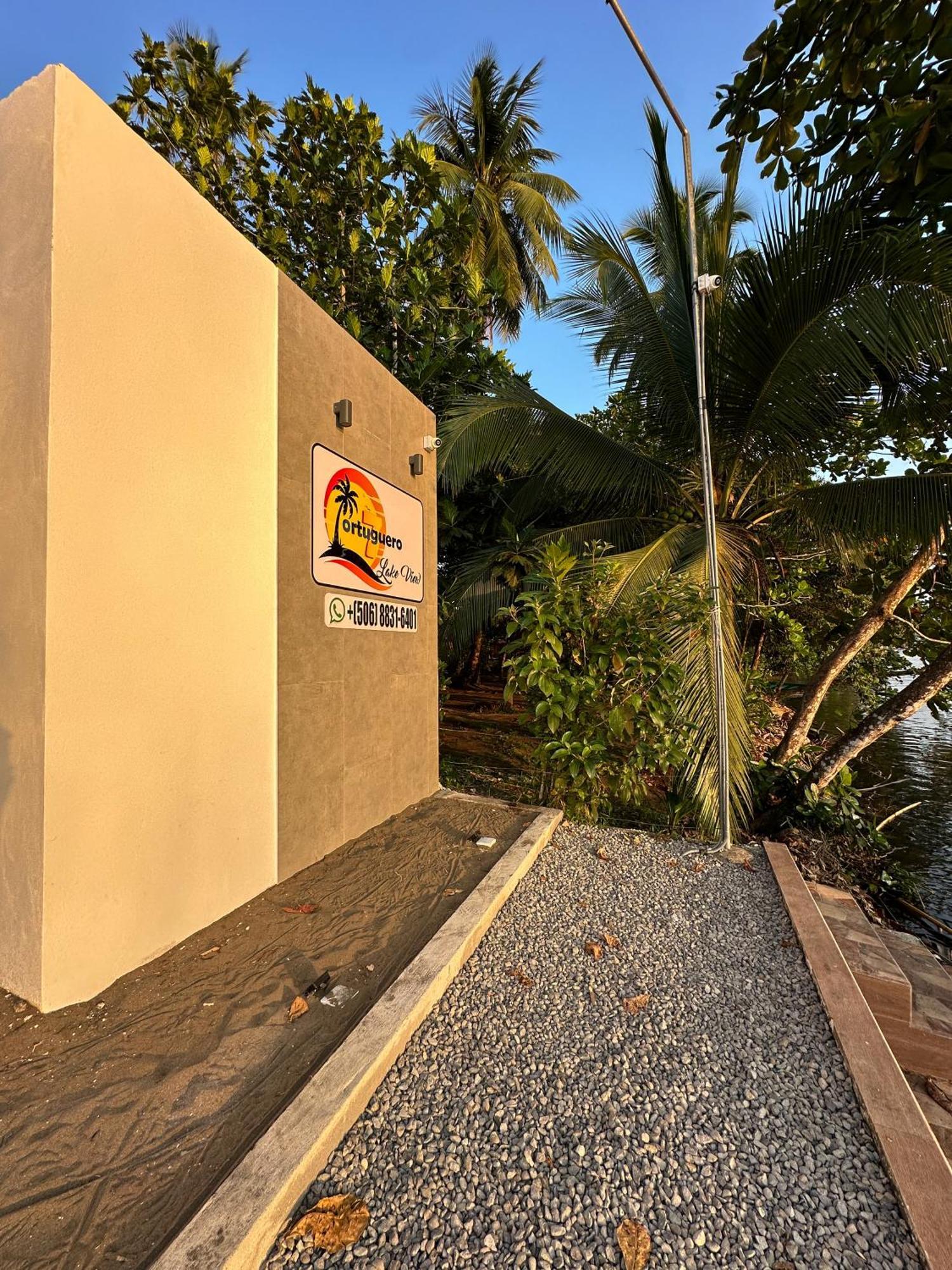 Tortuguero7 Lake View Exterior photo